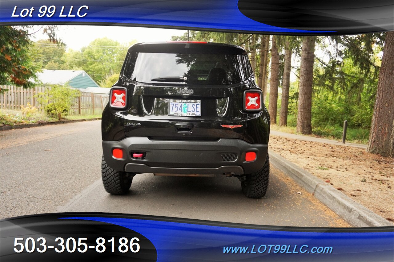2018 Jeep Renegade Trailhawk 4X4 59K Leather Pano GPS LIFTED 1 OWNER   - Photo 10 - Milwaukie, OR 97267