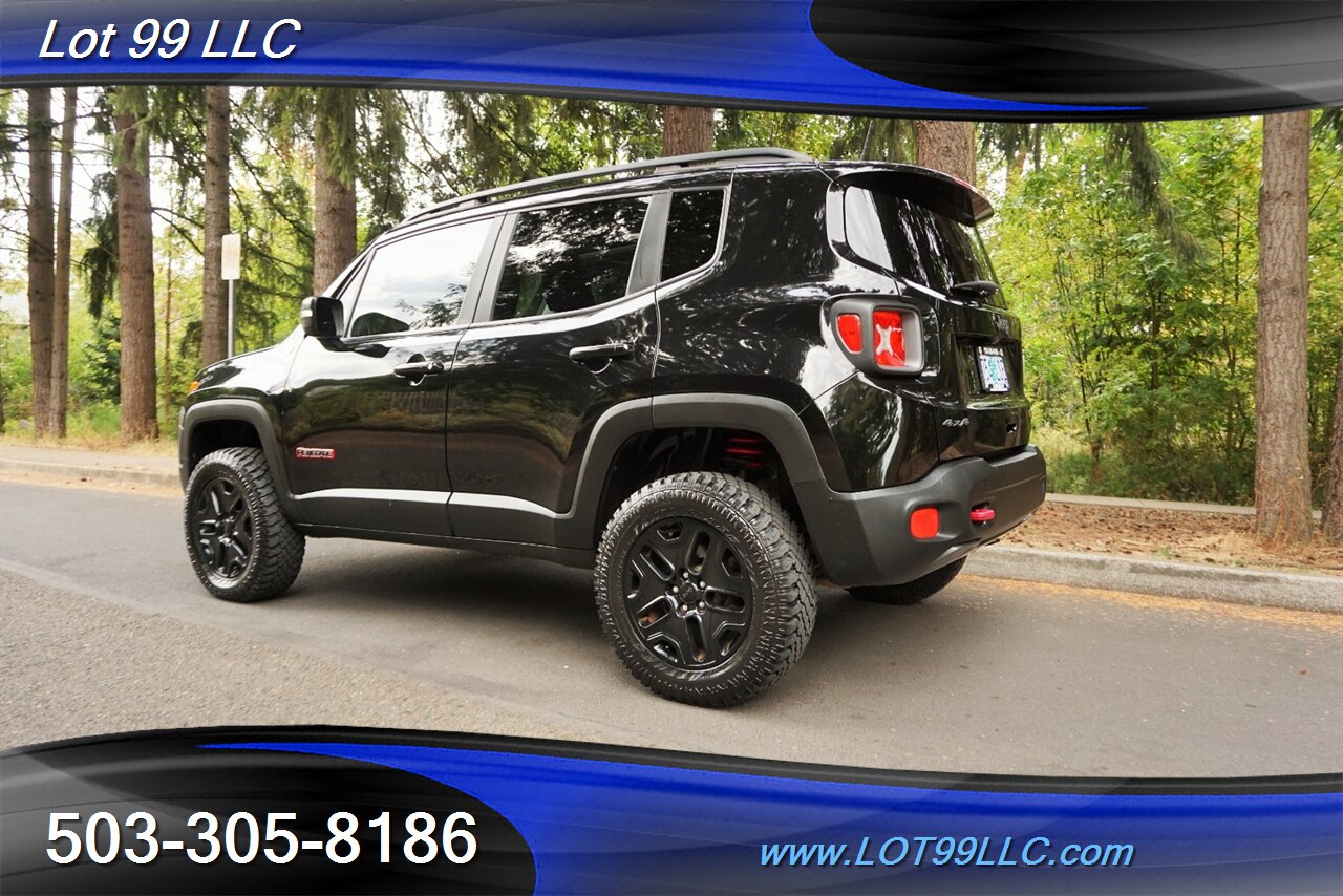 2018 Jeep Renegade Trailhawk 4X4 59K Leather Pano GPS LIFTED 1 OWNER   - Photo 11 - Milwaukie, OR 97267