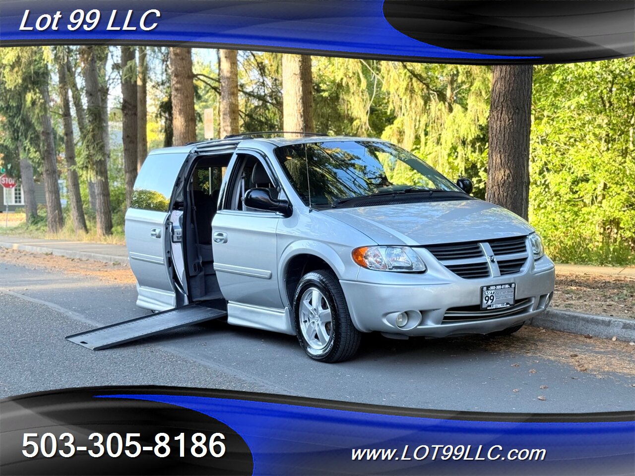 2007 Dodge Grand Caravan SXT ** WHEELCHAIR VAN ** NEW TIRES Lowered Floor   - Photo 45 - Milwaukie, OR 97267