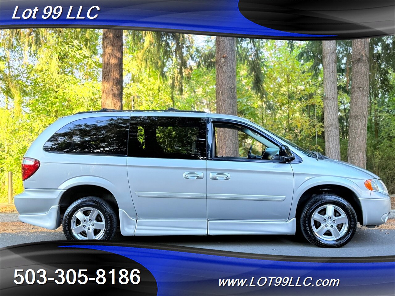 2007 Dodge Grand Caravan SXT ** WHEELCHAIR VAN ** NEW TIRES Lowered Floor   - Photo 10 - Milwaukie, OR 97267