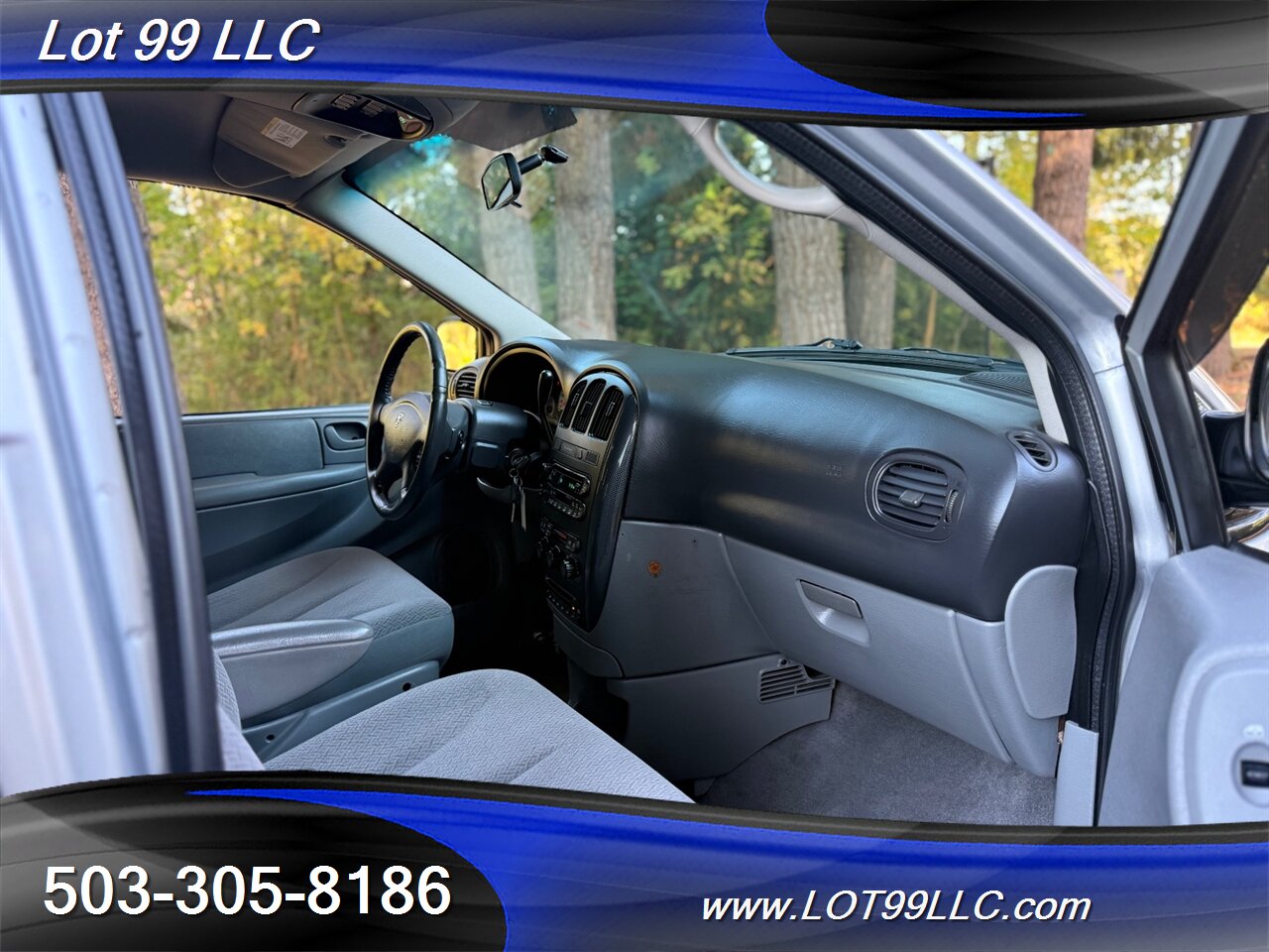 2007 Dodge Grand Caravan SXT ** WHEELCHAIR VAN ** NEW TIRES Lowered Floor   - Photo 39 - Milwaukie, OR 97267