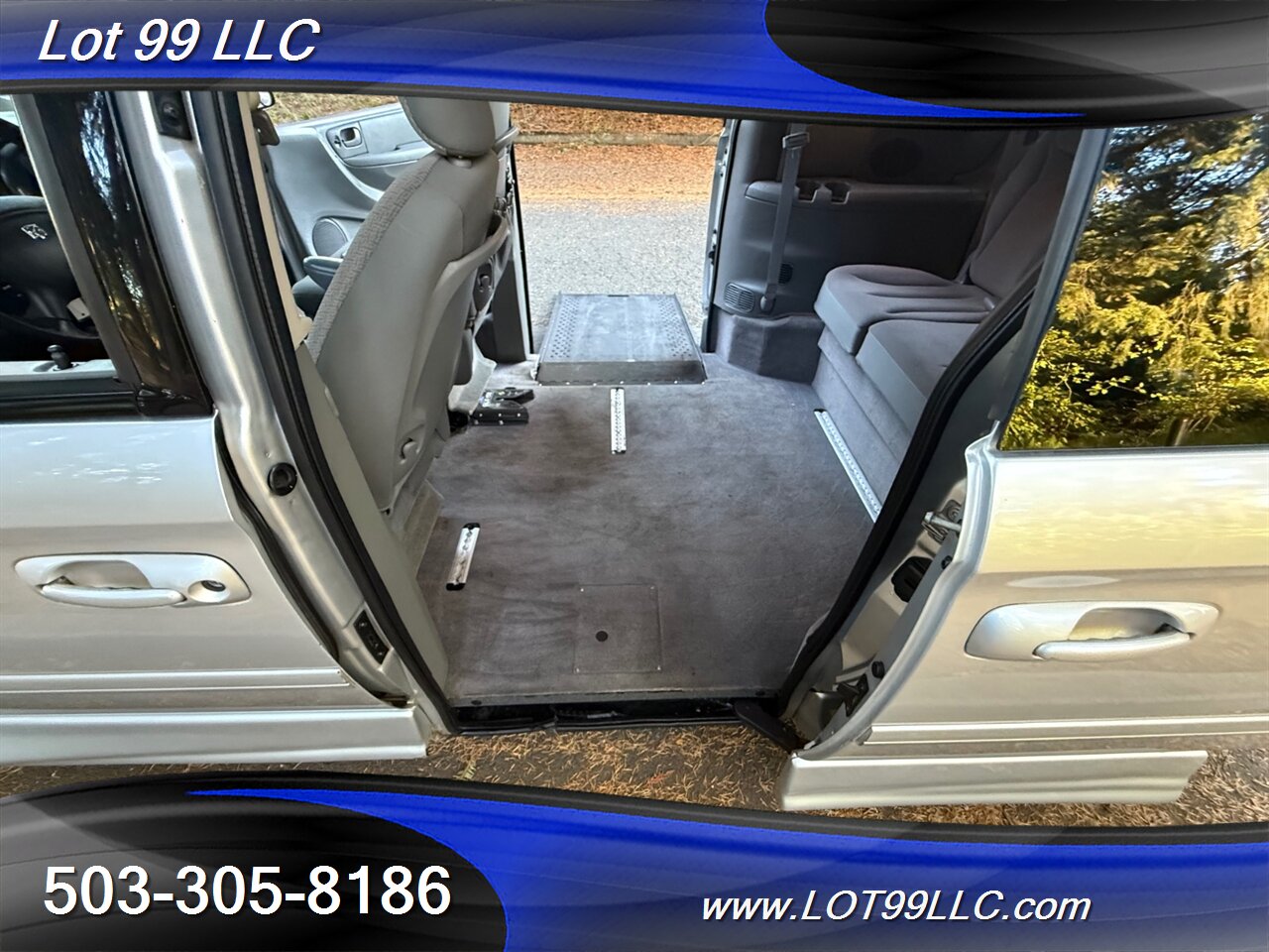 2007 Dodge Grand Caravan SXT ** WHEELCHAIR VAN ** NEW TIRES Lowered Floor   - Photo 56 - Milwaukie, OR 97267