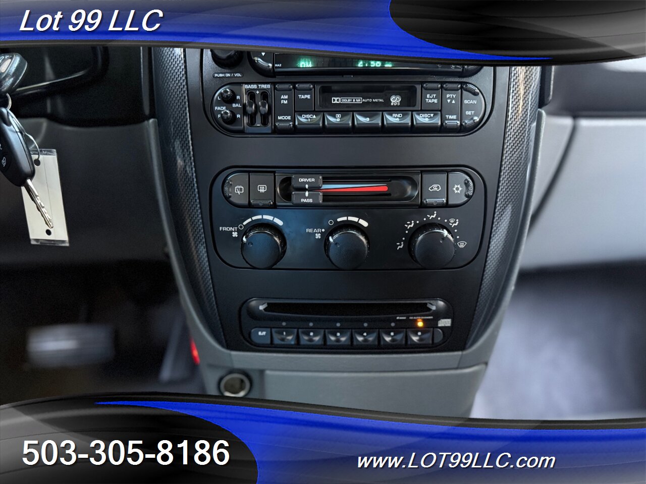 2007 Dodge Grand Caravan SXT ** WHEELCHAIR VAN ** NEW TIRES Lowered Floor   - Photo 38 - Milwaukie, OR 97267