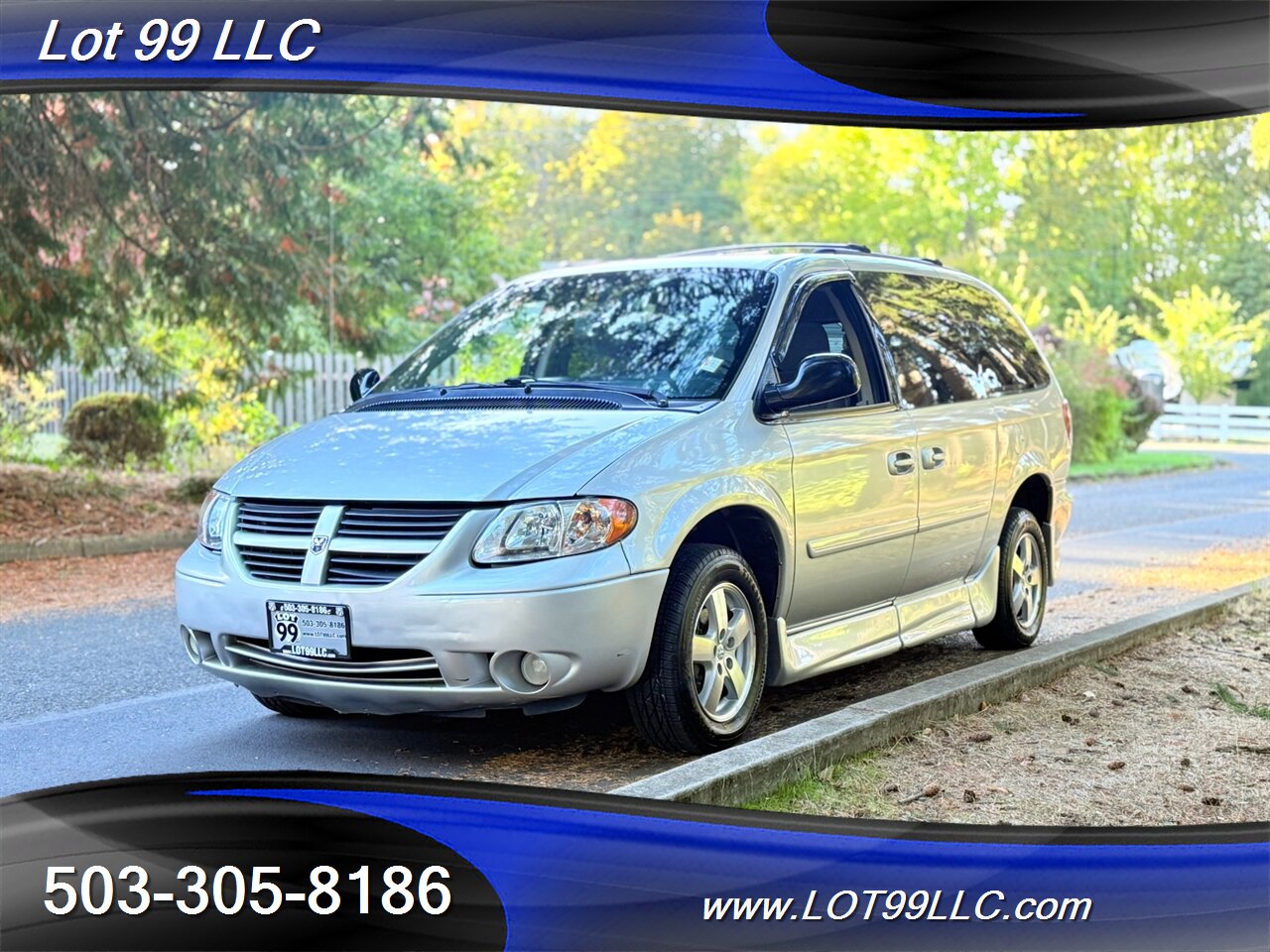 2007 Dodge Grand Caravan SXT ** WHEELCHAIR VAN ** NEW TIRES Lowered Floor   - Photo 7 - Milwaukie, OR 97267