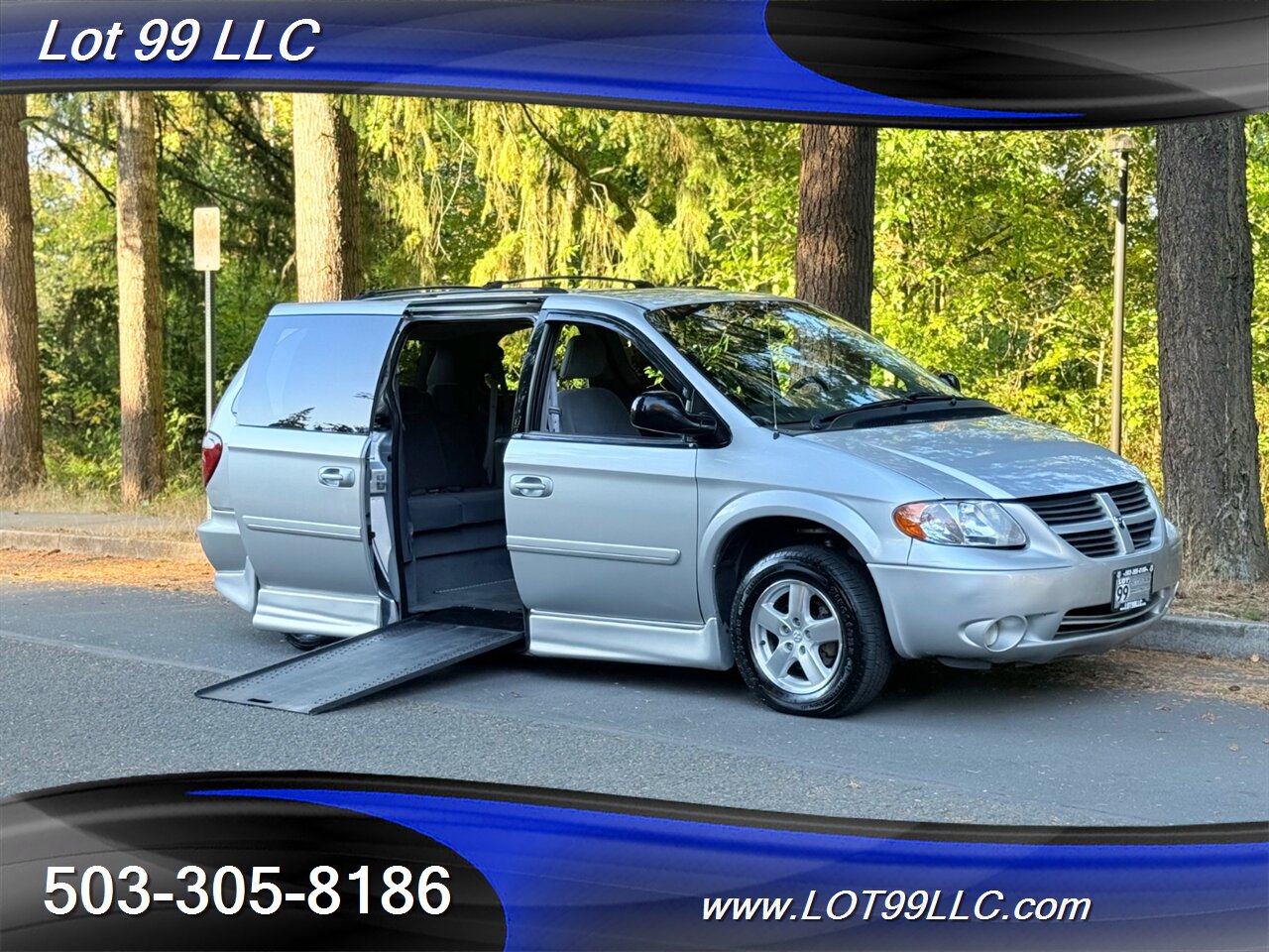 2007 Dodge Grand Caravan SXT ** WHEELCHAIR VAN ** NEW TIRES Lowered Floor   - Photo 44 - Milwaukie, OR 97267