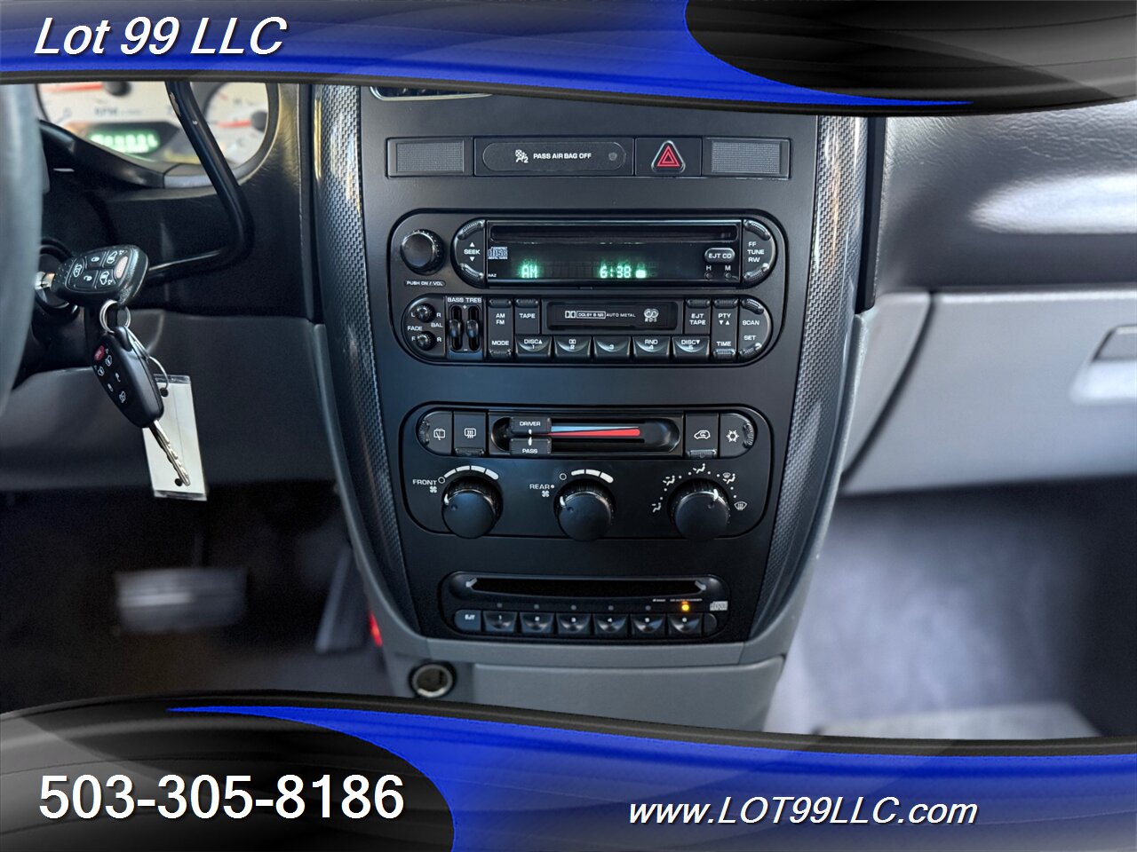 2007 Dodge Grand Caravan SXT ** WHEELCHAIR VAN ** NEW TIRES Lowered Floor   - Photo 37 - Milwaukie, OR 97267