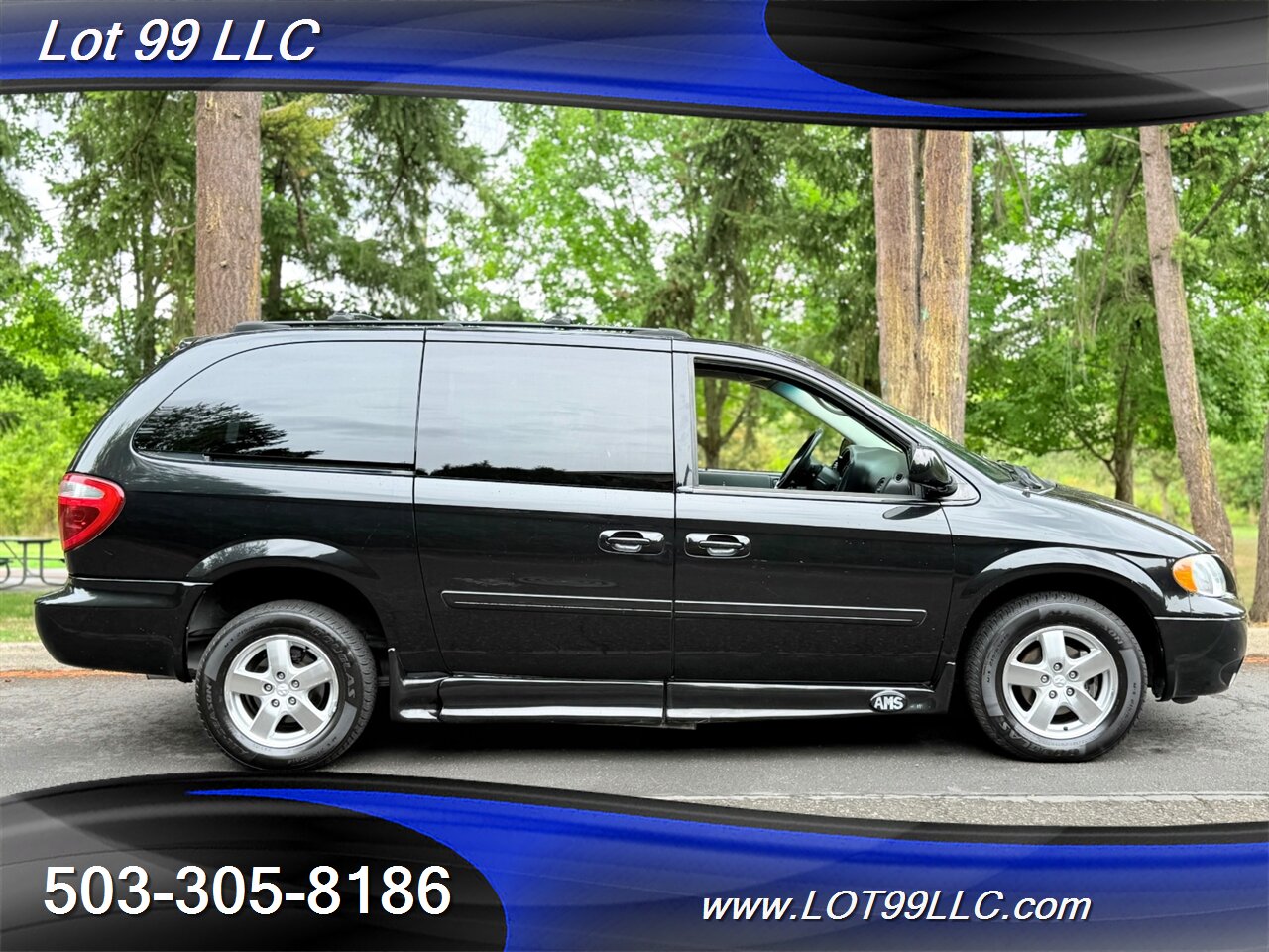 2005 Dodge Grand Caravan SXT 62k Miles Wheelchair Van New Tires Leather  Power Doors Power Ramp - Photo 11 - Milwaukie, OR 97267