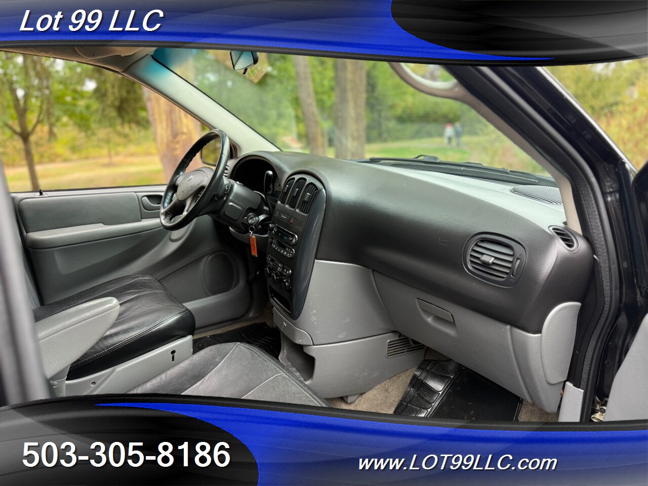 2005 Dodge Grand Caravan SXT 62k Miles Wheelchair Van New Tires Leather  Power Doors Power Ramp - Photo 32 - Milwaukie, OR 97267