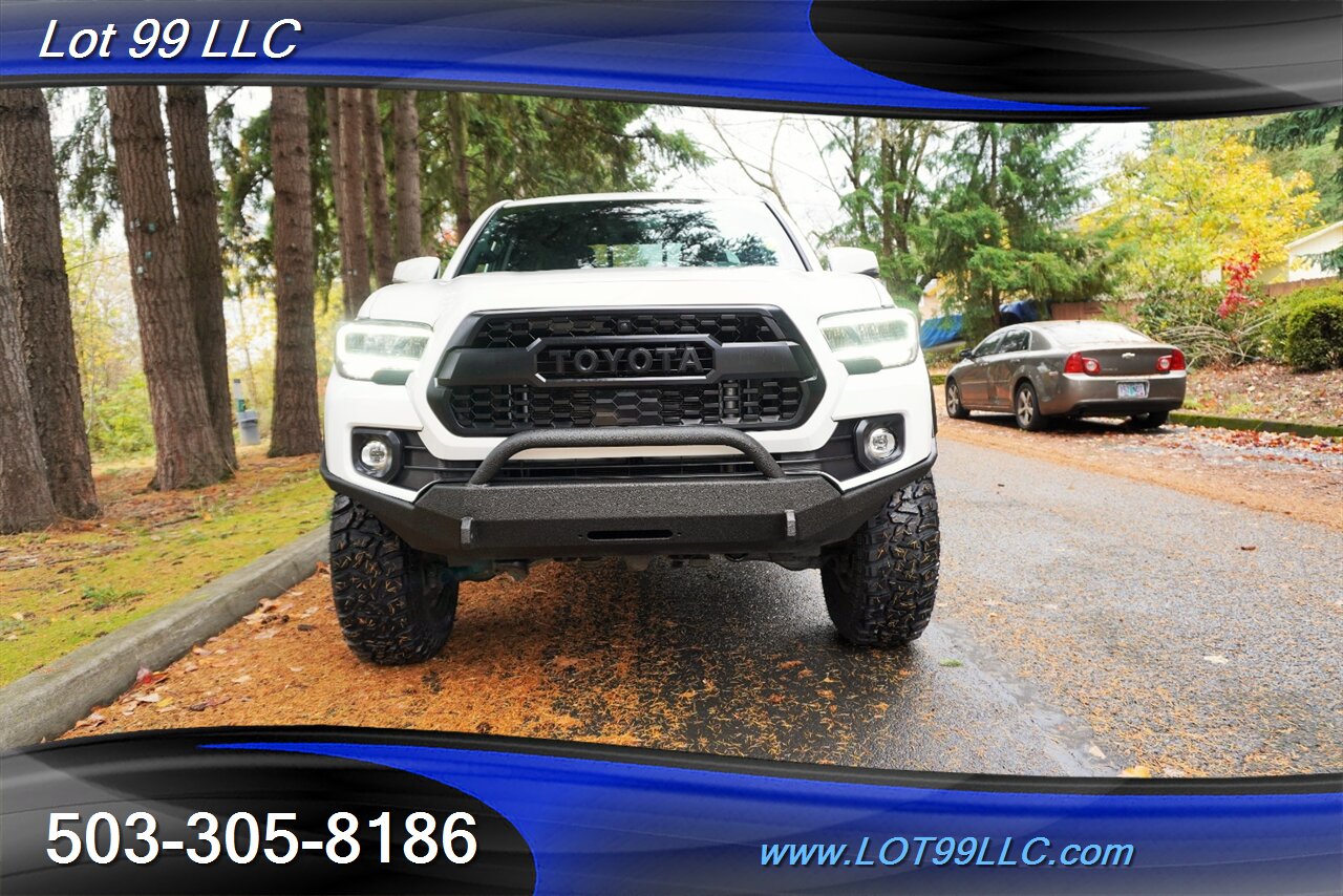 2022 Toyota Tacoma TRD 4x4 photo 2
