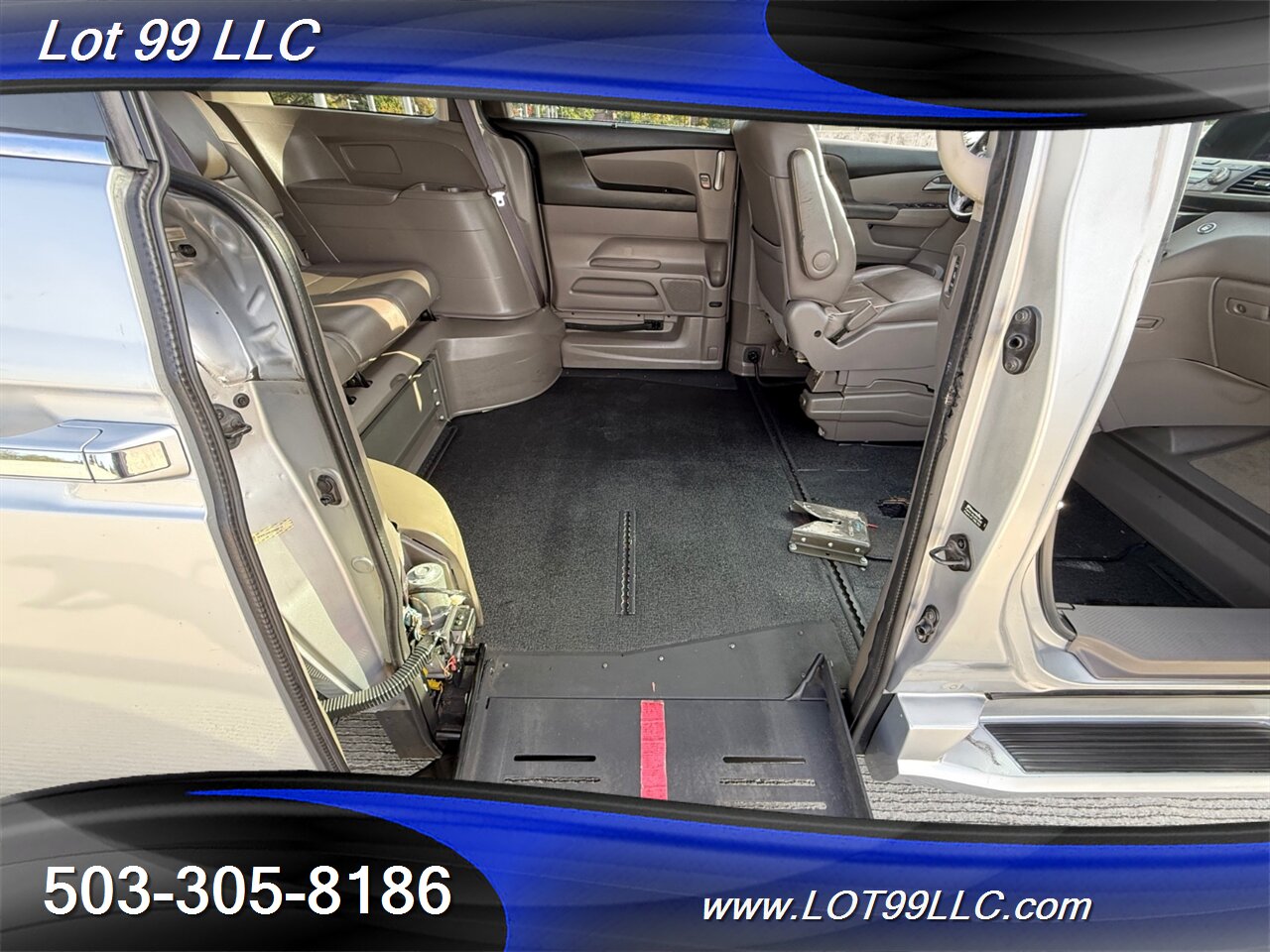2013 Honda Odyssey EX-L WHEELCHAIR VAN Heated Leather 30 " Power Ramp Kneeling Dual Power Sliding Doors Power Hatch BackUp Camera Moon Roof - Photo 7 - Milwaukie, OR 97267