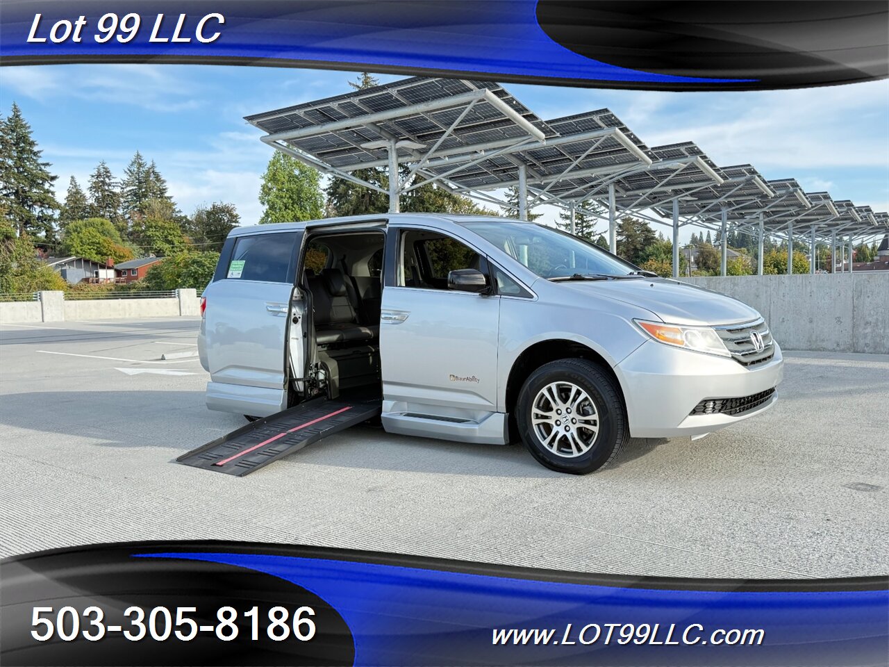 2013 Honda Odyssey EX-L WHEELCHAIR VAN Heated Leather 30 " Power Ramp Kneeling Dual Power Sliding Doors Power Hatch BackUp Camera Moon Roof - Photo 2 - Milwaukie, OR 97267