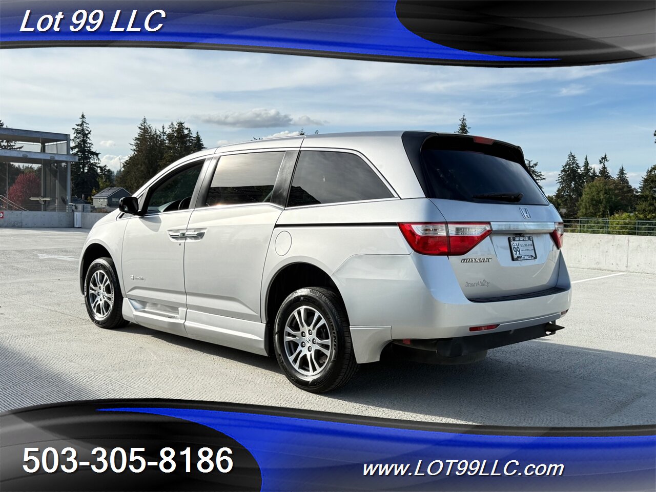 2013 Honda Odyssey EX-L WHEELCHAIR VAN Heated Leather 30 " Power Ramp Kneeling Dual Power Sliding Doors Power Hatch BackUp Camera Moon Roof - Photo 15 - Milwaukie, OR 97267