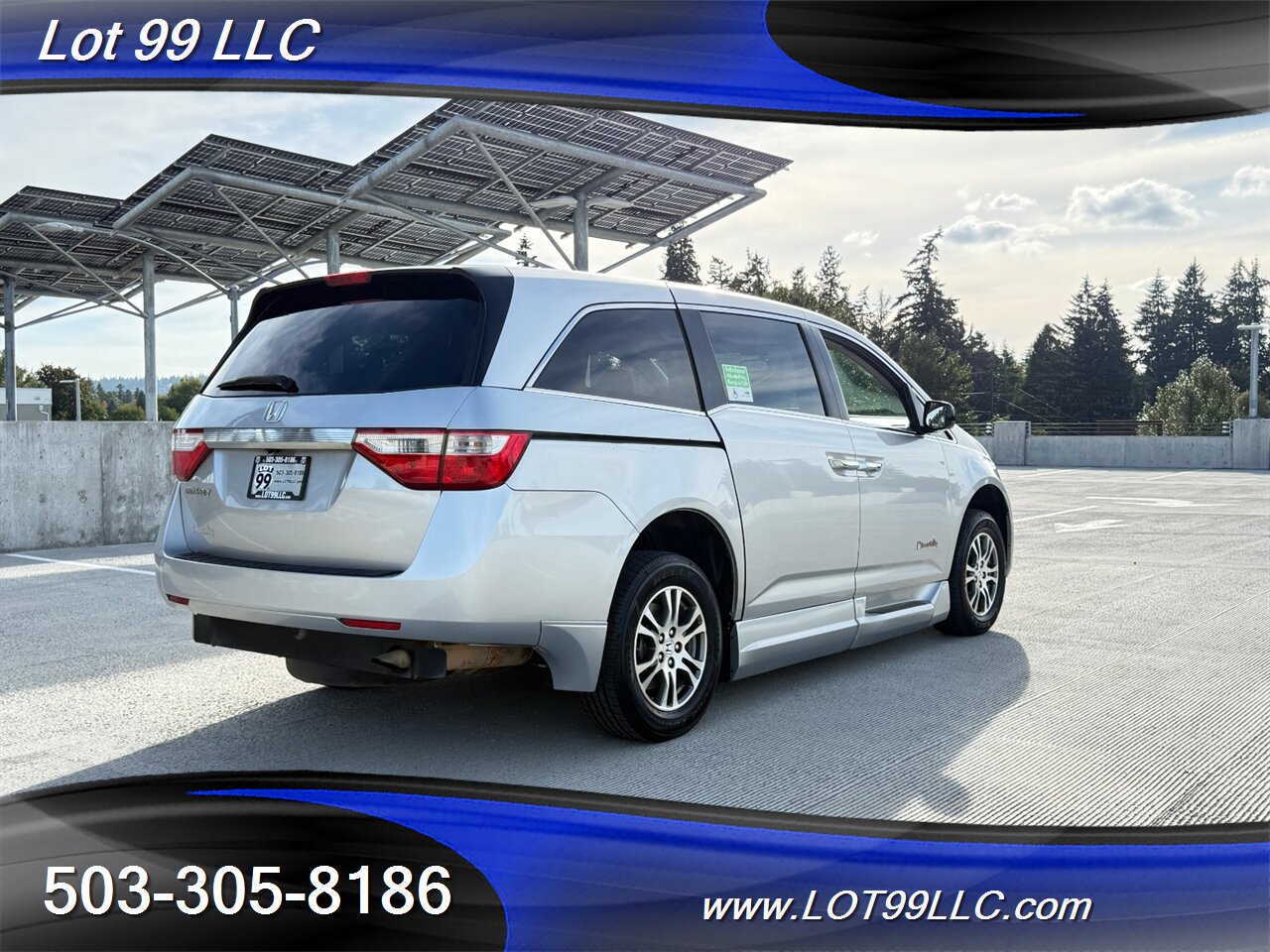 2013 Honda Odyssey EX-L WHEELCHAIR VAN Heated Leather 30 " Power Ramp Kneeling Dual Power Sliding Doors Power Hatch BackUp Camera Moon Roof - Photo 13 - Milwaukie, OR 97267