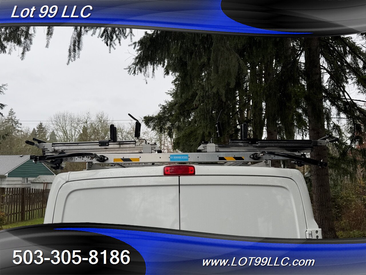 2021 Nissan NV 2500 HD SV V8 CARGO VAN Wall Shelves Ladder Rack   - Photo 22 - Milwaukie, OR 97267