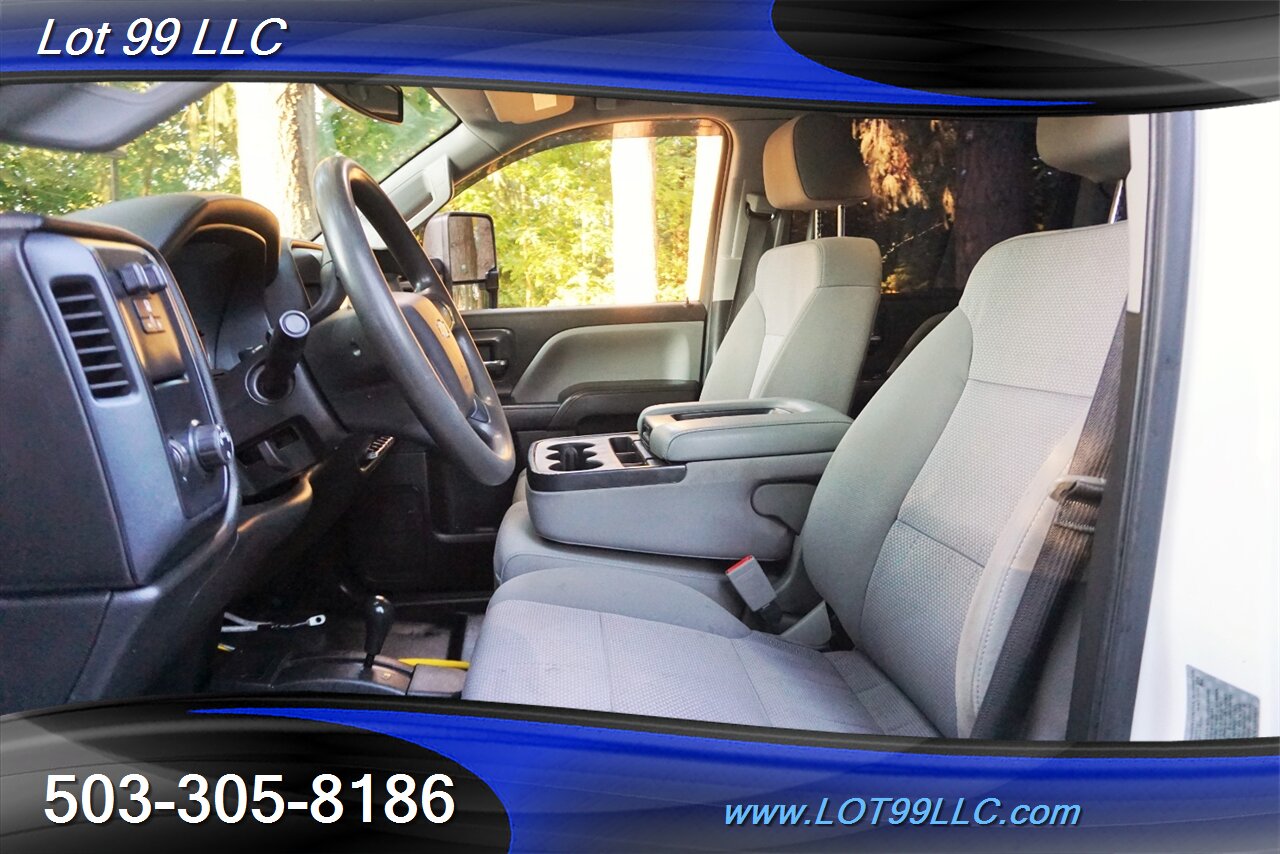 2018 Chevrolet Silverado 3500HD photo 2