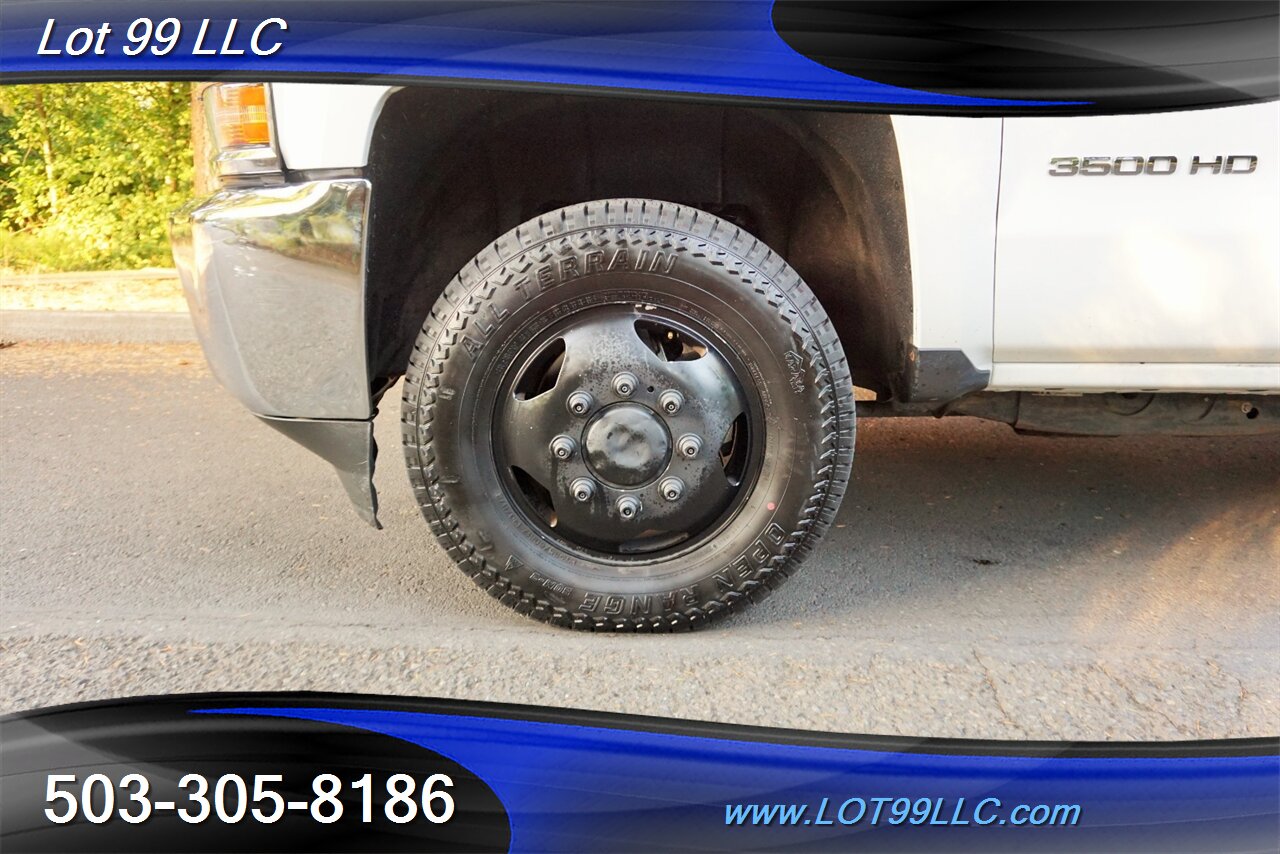 2018 Chevrolet Silverado 3500 HD 4X4 Dually 6.6L Duramax Service Bed 1 OWNER   - Photo 31 - Milwaukie, OR 97267