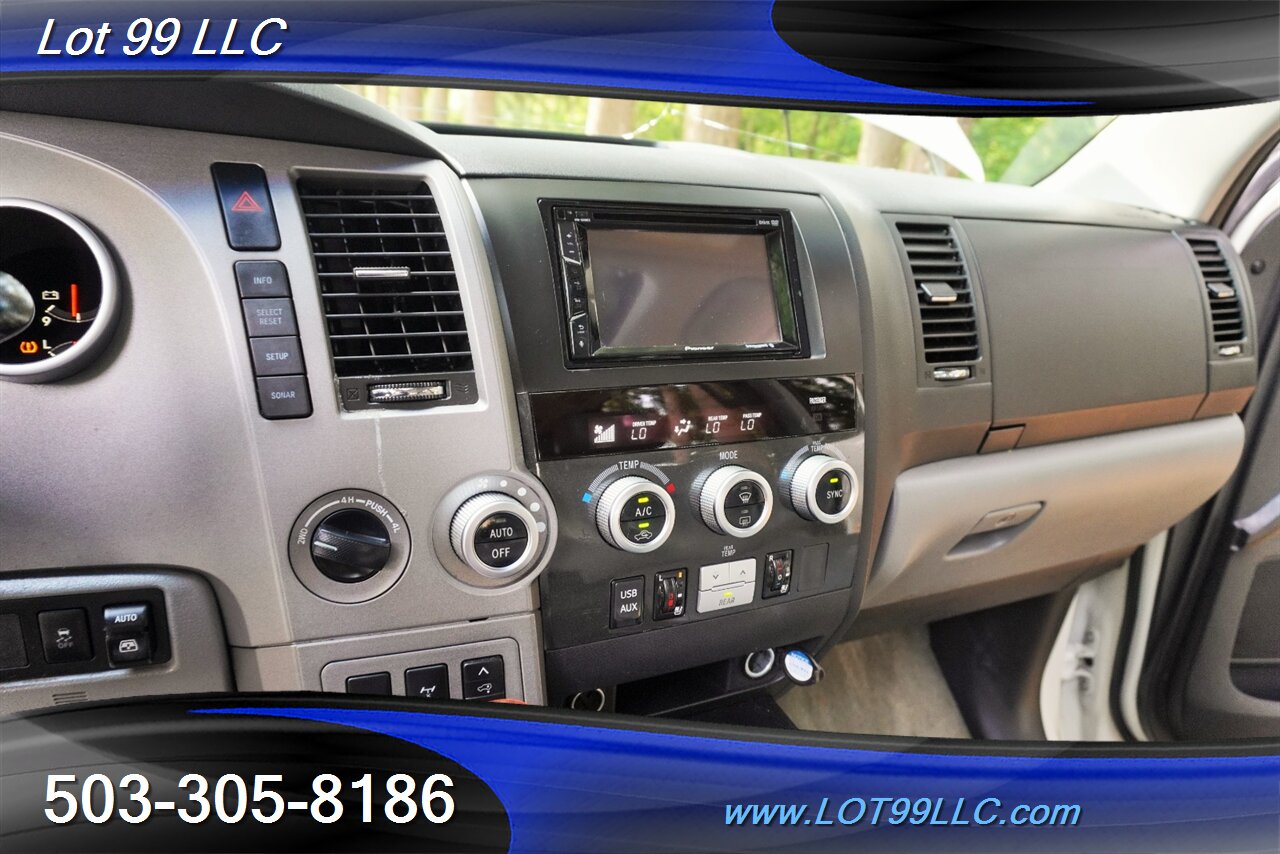 2011 Toyota Sequoia Platinum 4X4 V8 5.7L Auto Heated AC Leather DVD  Moon Roof 3 ROW Seating NEW TIRES 2 OWNERS - Photo 24 - Milwaukie, OR 97267