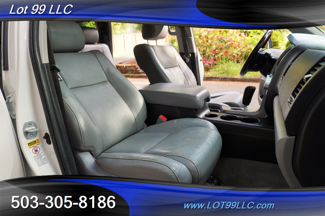 2011 Toyota Sequoia Platinum 4X4 V8 5.7L Auto Heated AC Leather DVD  Moon Roof 3 ROW Seating NEW TIRES 2 OWNERS - Photo 20 - Milwaukie, OR 97267