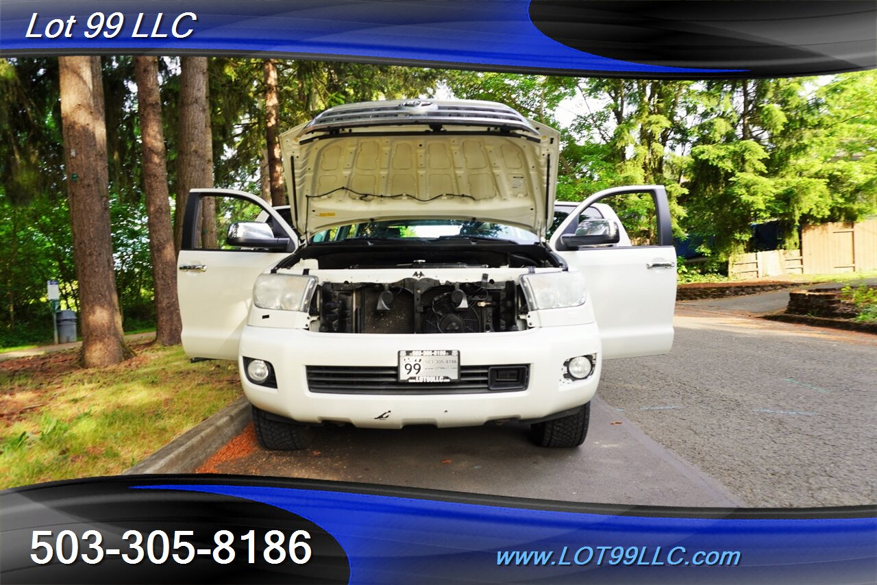 2011 Toyota Sequoia Platinum 4X4 V8 5.7L Auto Heated AC Leather DVD  Moon Roof 3 ROW Seating NEW TIRES 2 OWNERS - Photo 32 - Milwaukie, OR 97267