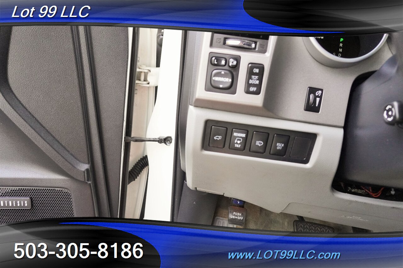 2011 Toyota Sequoia Platinum 4X4 V8 5.7L Auto Heated AC Leather DVD  Moon Roof 3 ROW Seating NEW TIRES 2 OWNERS - Photo 29 - Milwaukie, OR 97267