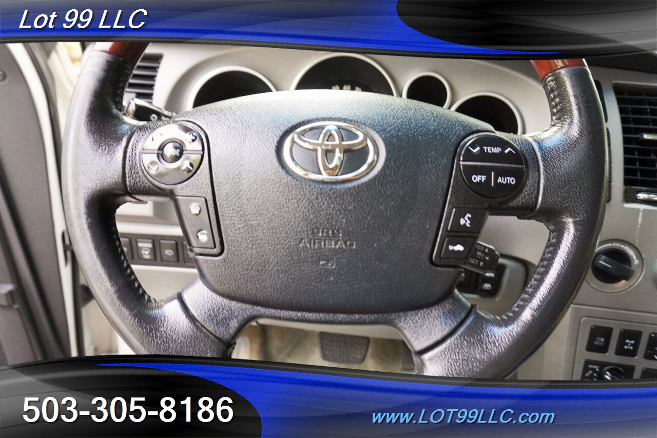 2011 Toyota Sequoia Platinum 4X4 V8 5.7L Auto Heated AC Leather DVD  Moon Roof 3 ROW Seating NEW TIRES 2 OWNERS - Photo 28 - Milwaukie, OR 97267
