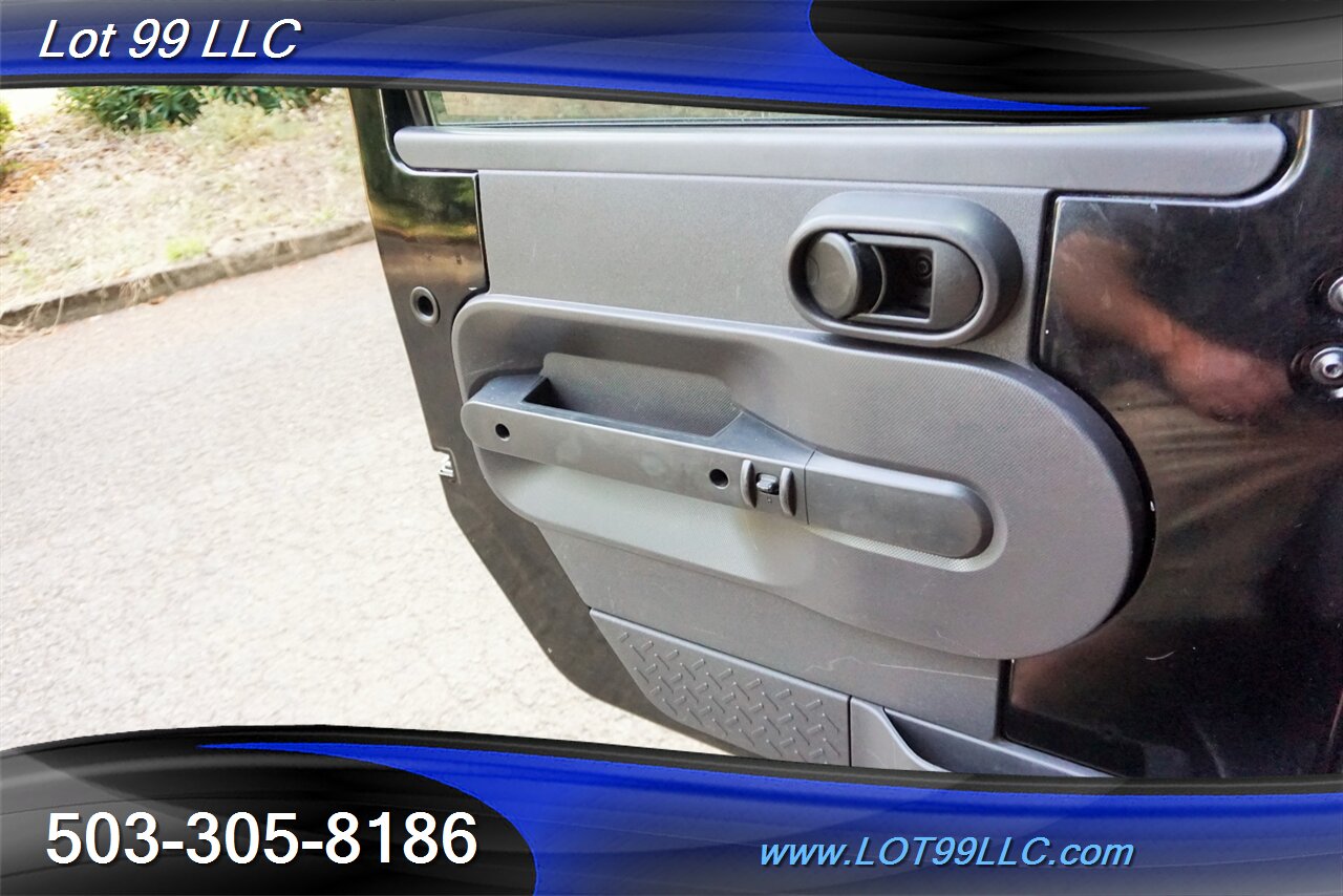 2007 Jeep Wrangler Sahara 2dr 4x4 V6 6 Speed Manual LIFTED 35S - Photo 23 - Milwaukie, OR 97267