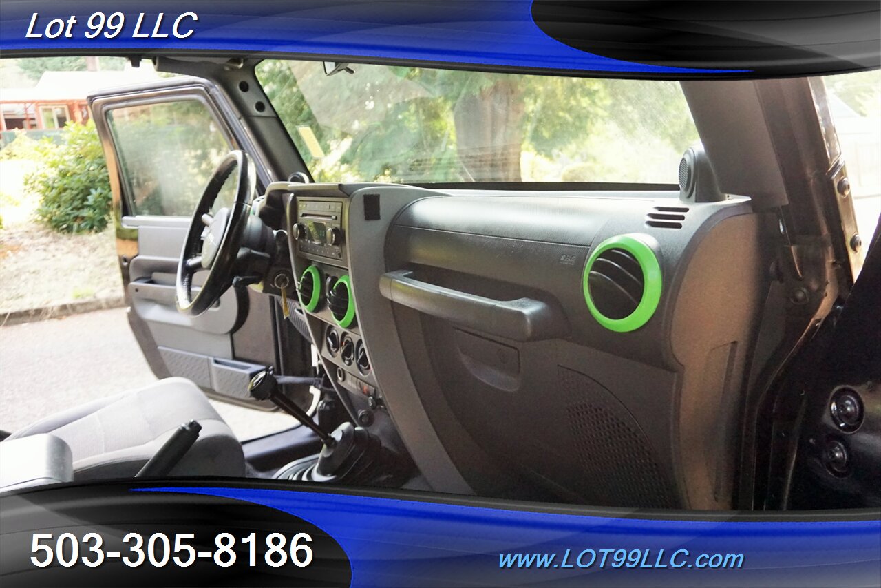 2007 Jeep Wrangler Sahara 2dr 4x4 V6 6 Speed Manual LIFTED 35S - Photo 16 - Milwaukie, OR 97267