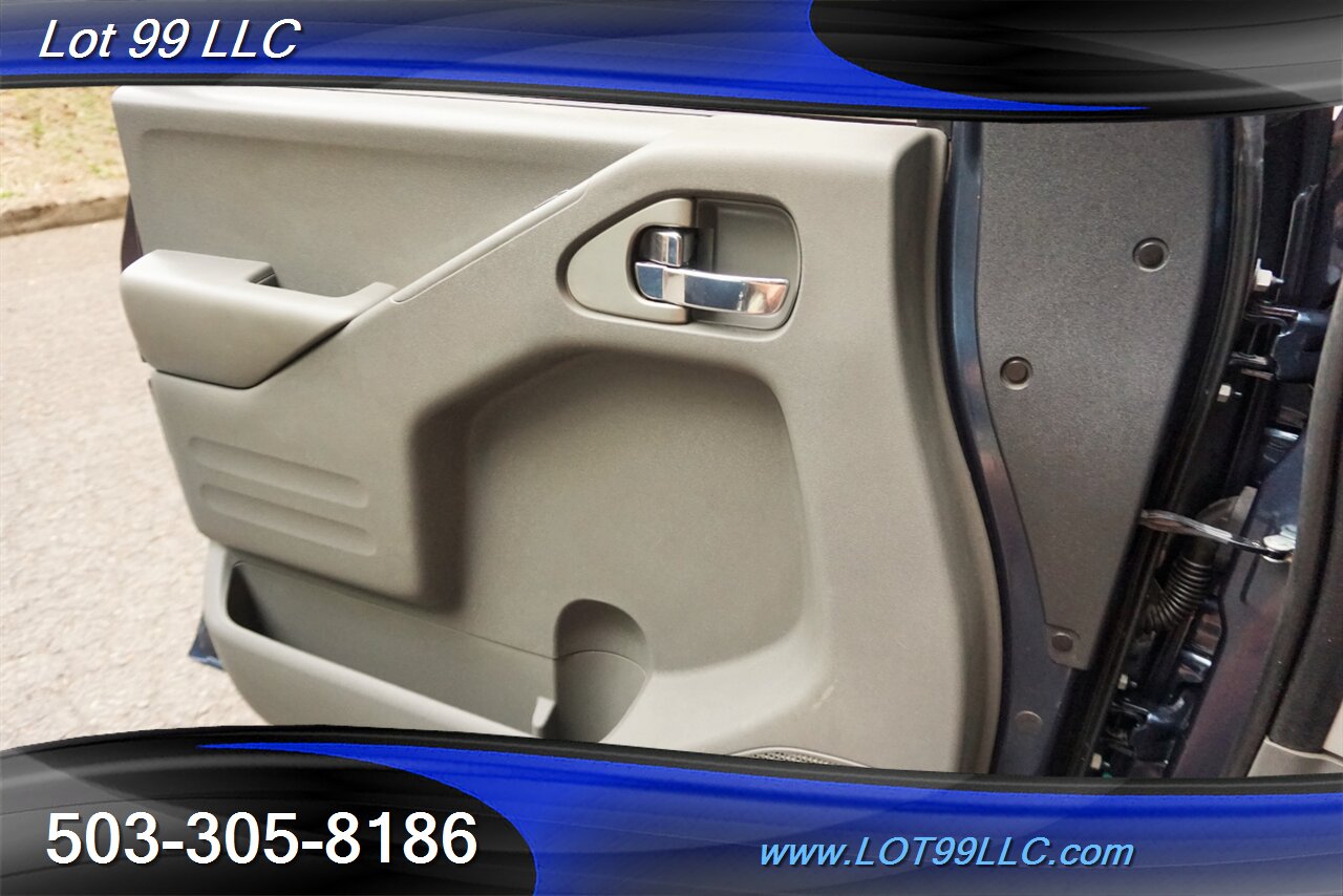 2018 Nissan Frontier SV Crew Cab photo 21