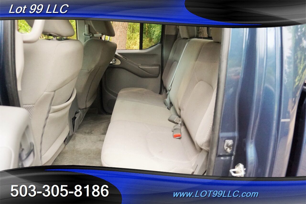 2018 Nissan Frontier SV Crew Cab photo 11