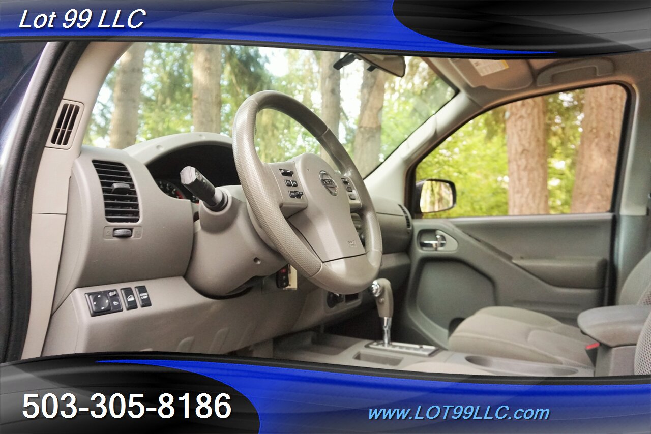 2018 Nissan Frontier SV Crew Cab photo 9