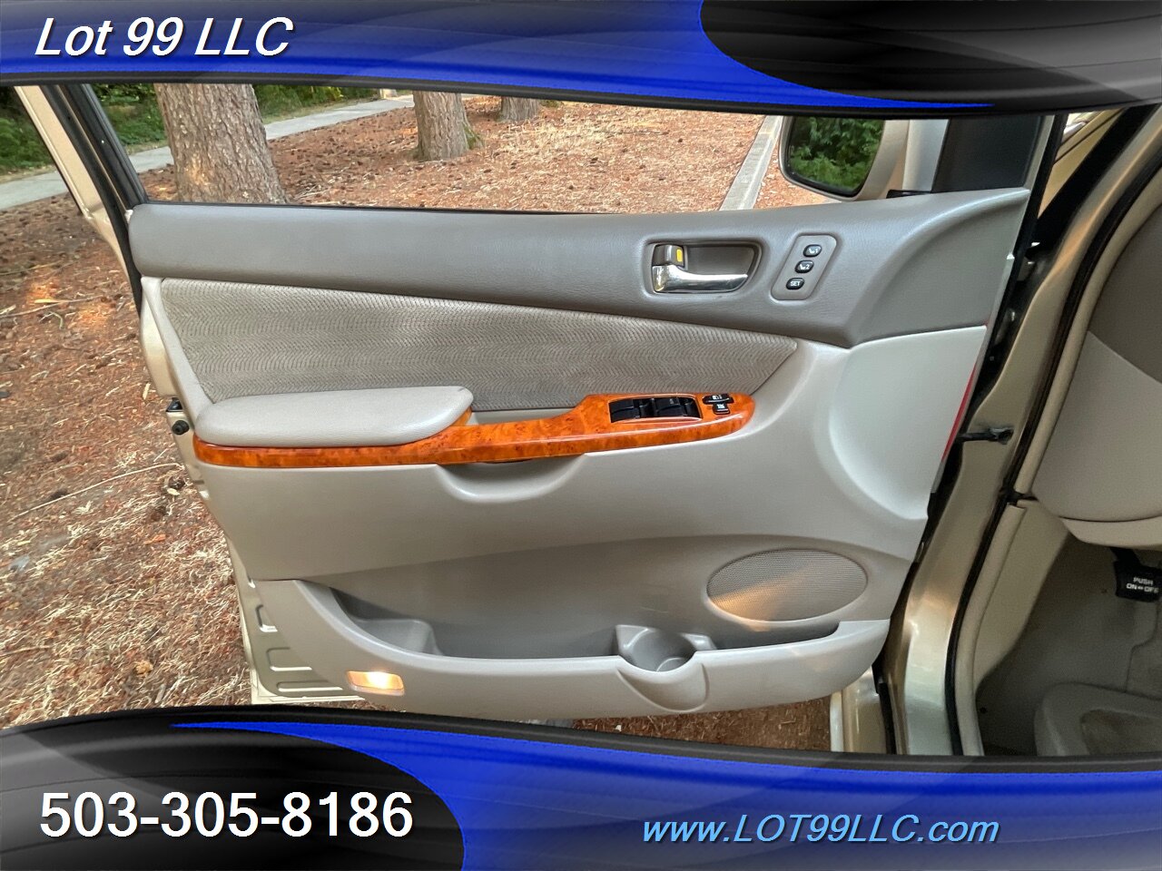 2006 Toyota Sienna XLE * 101k ** WHEEL CHAIR VAN ** POWER RAMP-DOORS   - Photo 10 - Milwaukie, OR 97267