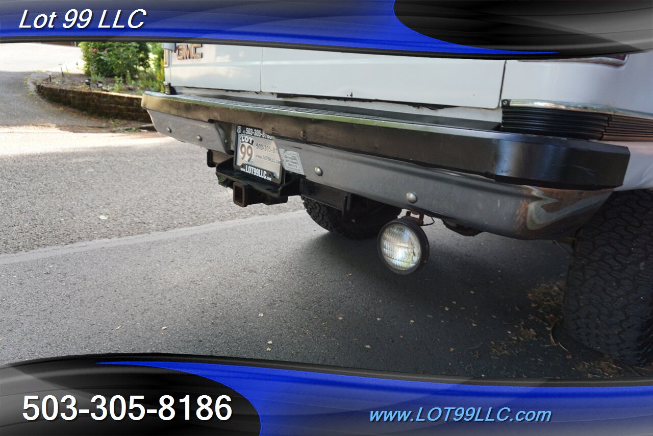 1989 GMC Suburban GMC Chevrolet 2500 4dr 4X4 V8 Lifted 20S 35   - Photo 24 - Milwaukie, OR 97267