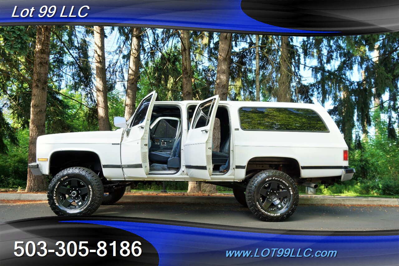 1989 GMC Suburban GMC Chevrolet 2500 4dr 4X4 V8 Lifted 20S 35   - Photo 25 - Milwaukie, OR 97267