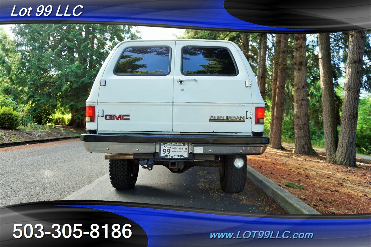 1989 GMC Suburban GMC Chevrolet 2500 4dr 4X4 V8 Lifted 20S 35   - Photo 10 - Milwaukie, OR 97267