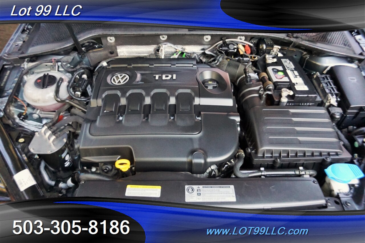 2015 Volkswagen Golf TDI SE Wagon Heated Leather Pano Roof Newer Tires   - Photo 18 - Milwaukie, OR 97267