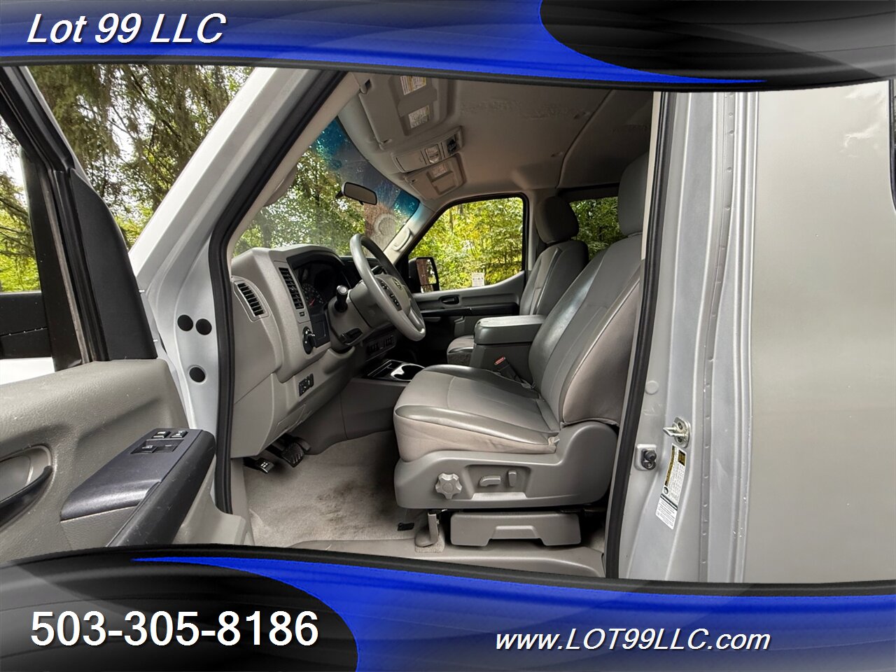 2021 Nissan NV 3500 HD SV 49k Miles 12 Passenger Van  NEW TIRES 1-Owner Navi Camera Parking Sensors Tinted - Photo 31 - Milwaukie, OR 97267