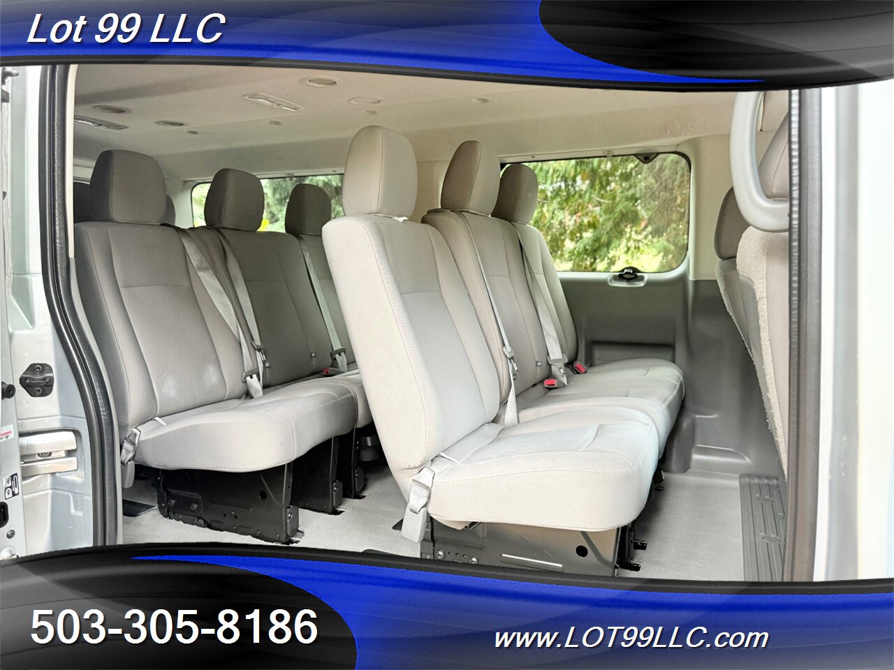 2021 Nissan NV 3500 HD SV 49k Miles 12 Passenger Van  NEW TIRES 1-Owner Navi Camera Parking Sensors Tinted - Photo 2 - Milwaukie, OR 97267