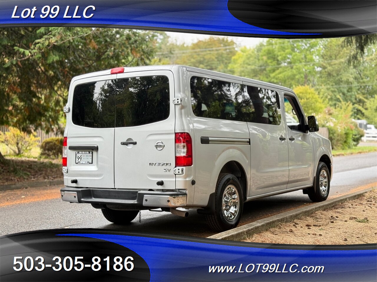 2021 Nissan NV 3500 HD SV 49k Miles 12 Passenger Van  NEW TIRES 1-Owner Navi Camera Parking Sensors Tinted - Photo 7 - Milwaukie, OR 97267