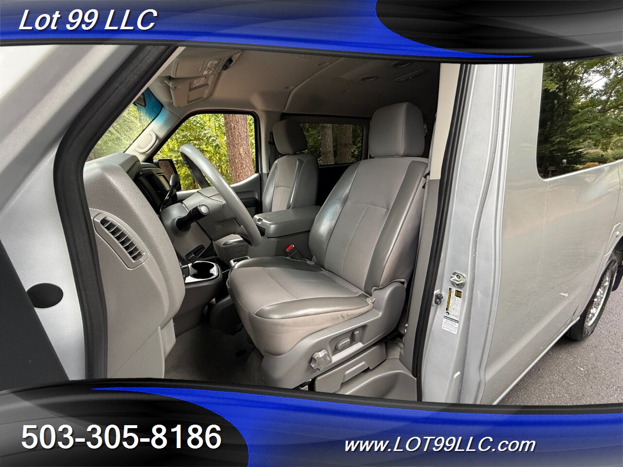 2021 Nissan NV 3500 HD SV 49k Miles 12 Passenger Van  NEW TIRES 1-Owner Navi Camera Parking Sensors Tinted - Photo 12 - Milwaukie, OR 97267