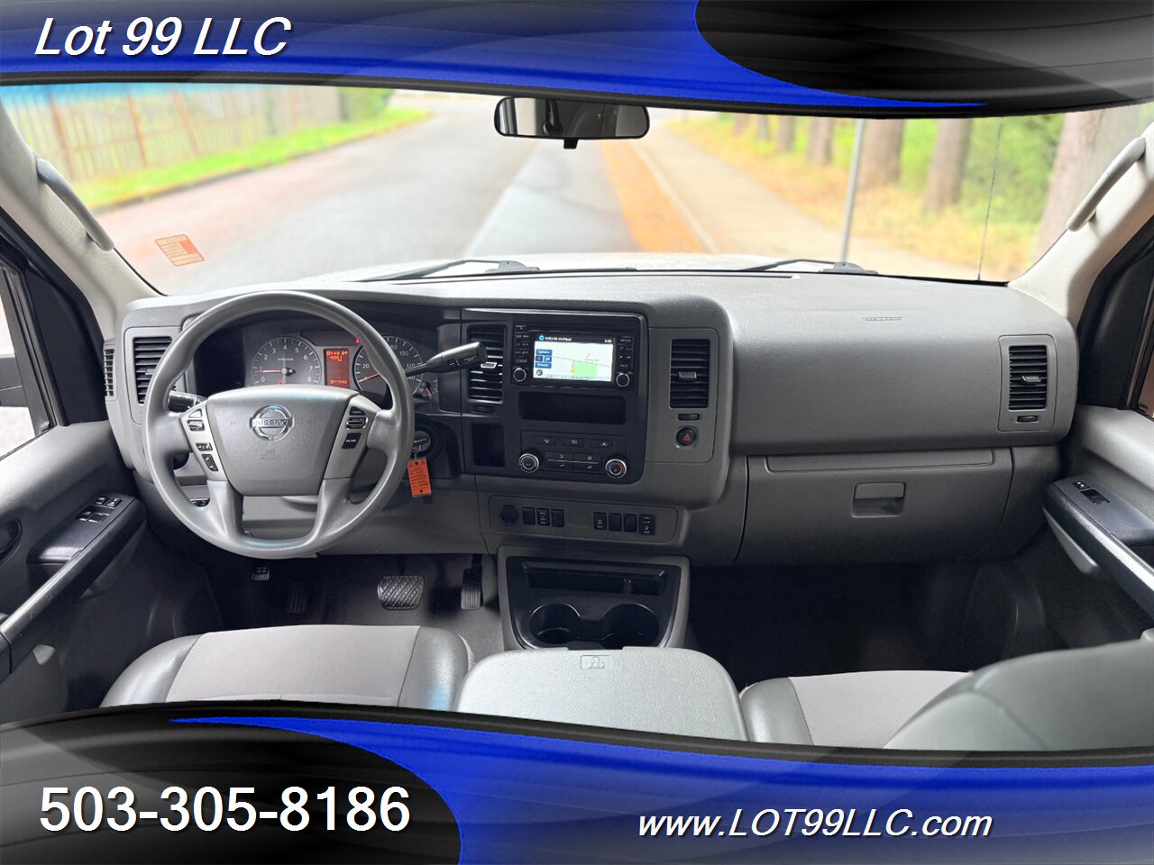 2021 Nissan NV 3500 HD SV 49k Miles 12 Passenger Van  NEW TIRES 1-Owner Navi Camera Parking Sensors Tinted - Photo 11 - Milwaukie, OR 97267