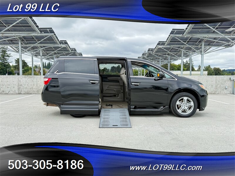 2011 Honda Odyssey Touring WHEELCHAIR VAN 101k Kneeling Power Ramp  B&D TURN TRANSFER SEAT Leather NEW TIRES DVD Moon Roof