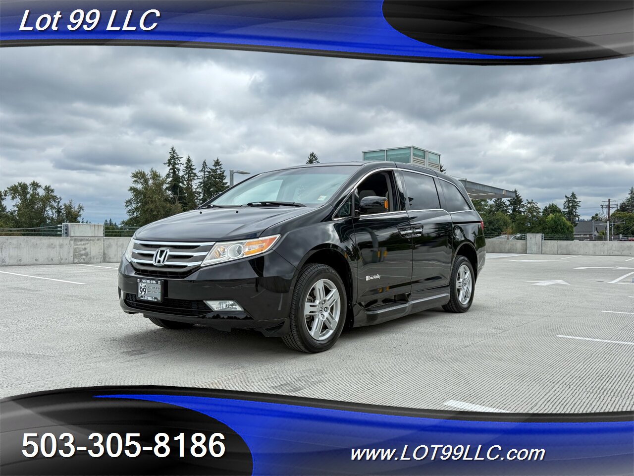 2011 Honda Odyssey Touring WHEELCHAIR VAN 101k Kneeling Power Ramp  B&D TURN TRANSFER SEAT Leather NEW TIRES DVD Moon Roof - Photo 10 - Milwaukie, OR 97267