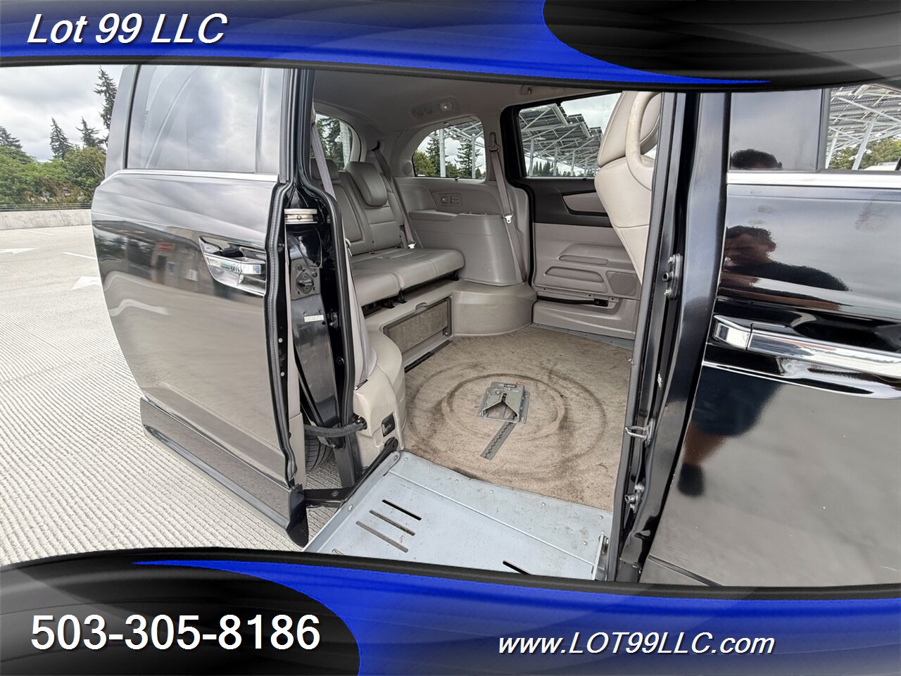 2011 Honda Odyssey Touring WHEELCHAIR VAN 101k Kneeling Power Ramp  B&D TURN TRANSFER SEAT Leather NEW TIRES DVD Moon Roof - Photo 6 - Milwaukie, OR 97267