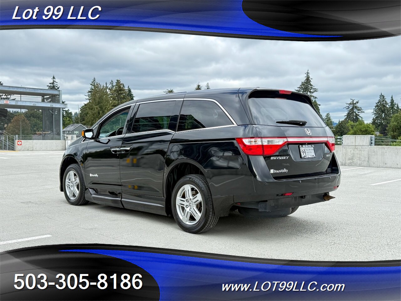 2011 Honda Odyssey Touring WHEELCHAIR VAN 101k Kneeling Power Ramp  B&D TURN TRANSFER SEAT Leather NEW TIRES DVD Moon Roof - Photo 16 - Milwaukie, OR 97267