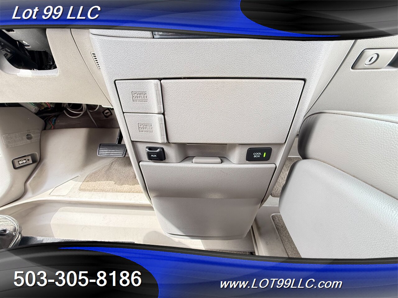 2011 Honda Odyssey Touring WHEELCHAIR VAN 101k Kneeling Power Ramp  B&D TURN TRANSFER SEAT Leather NEW TIRES DVD Moon Roof - Photo 43 - Milwaukie, OR 97267