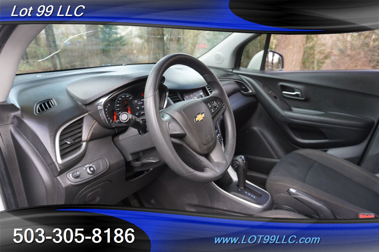 2020 Chevrolet Trax LS Crossover Only 46K Low Miles 31 MPG Backup Cam   - Photo 12 - Milwaukie, OR 97267