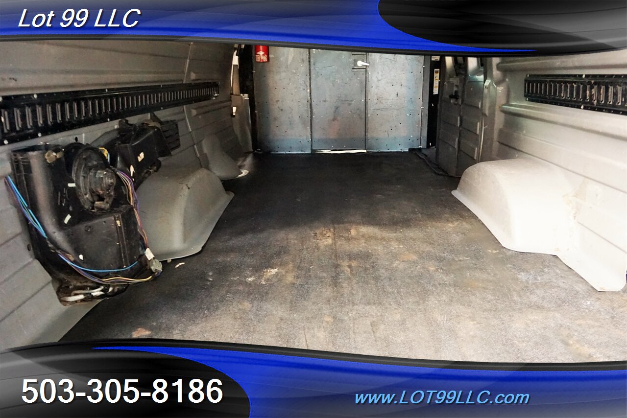 2009 Ford E-350 SD Extended Cargo Van POWERSTROKE Diesel   - Photo 13 - Milwaukie, OR 97267