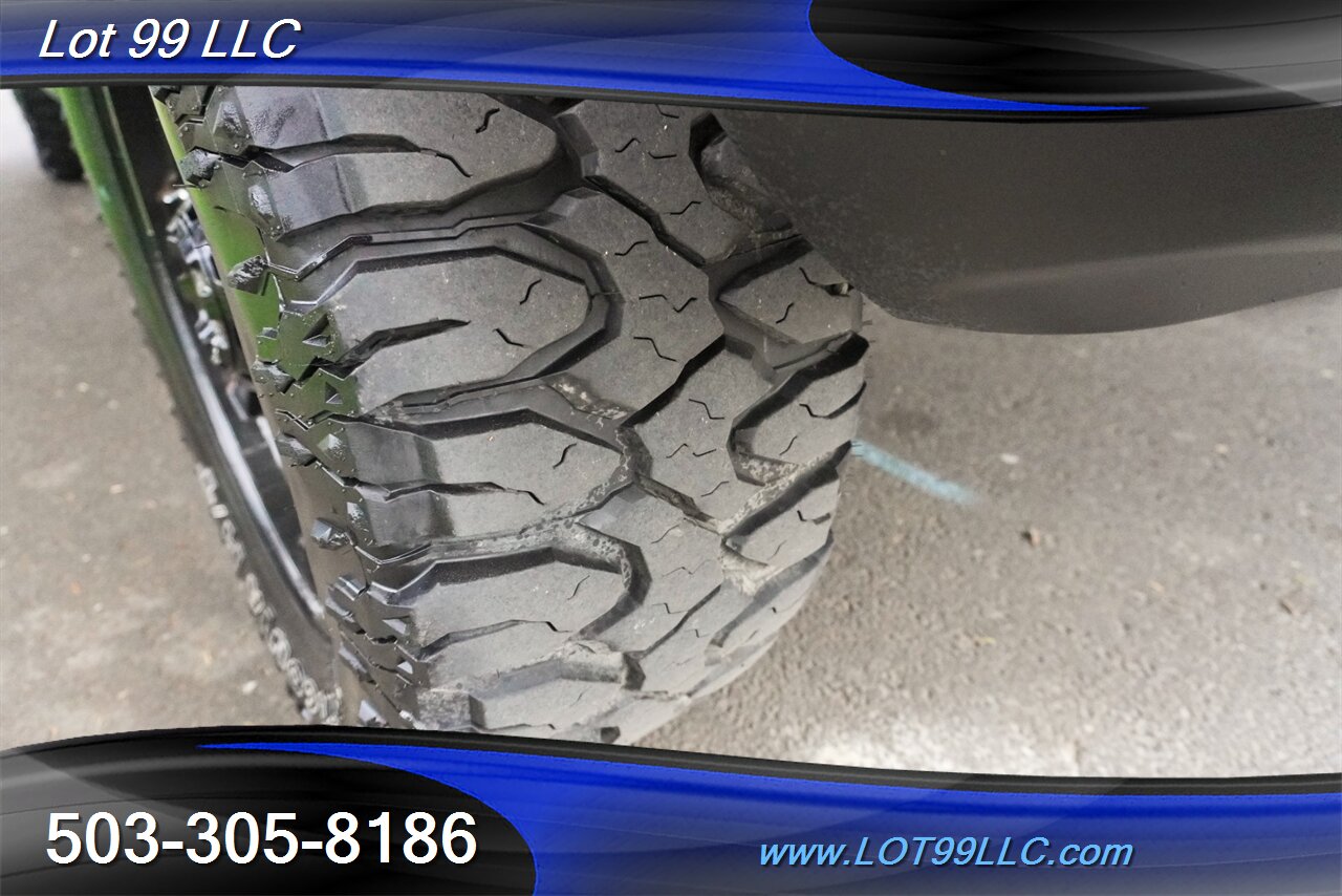 2017 RAM 1500 Night 4X4 V8 HEMI Heated Leather Seats LIFTED 20S  Newer OFF Road Tires Short Bed - Photo 4 - Milwaukie, OR 97267