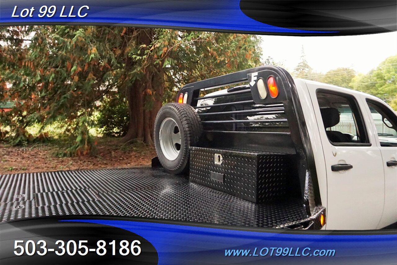 2013 Chevrolet Silverado 3500 Cew Cab 4x4 Dulley 6.6L Duramax FLAT BED - Photo 18 - Milwaukie, OR 97267