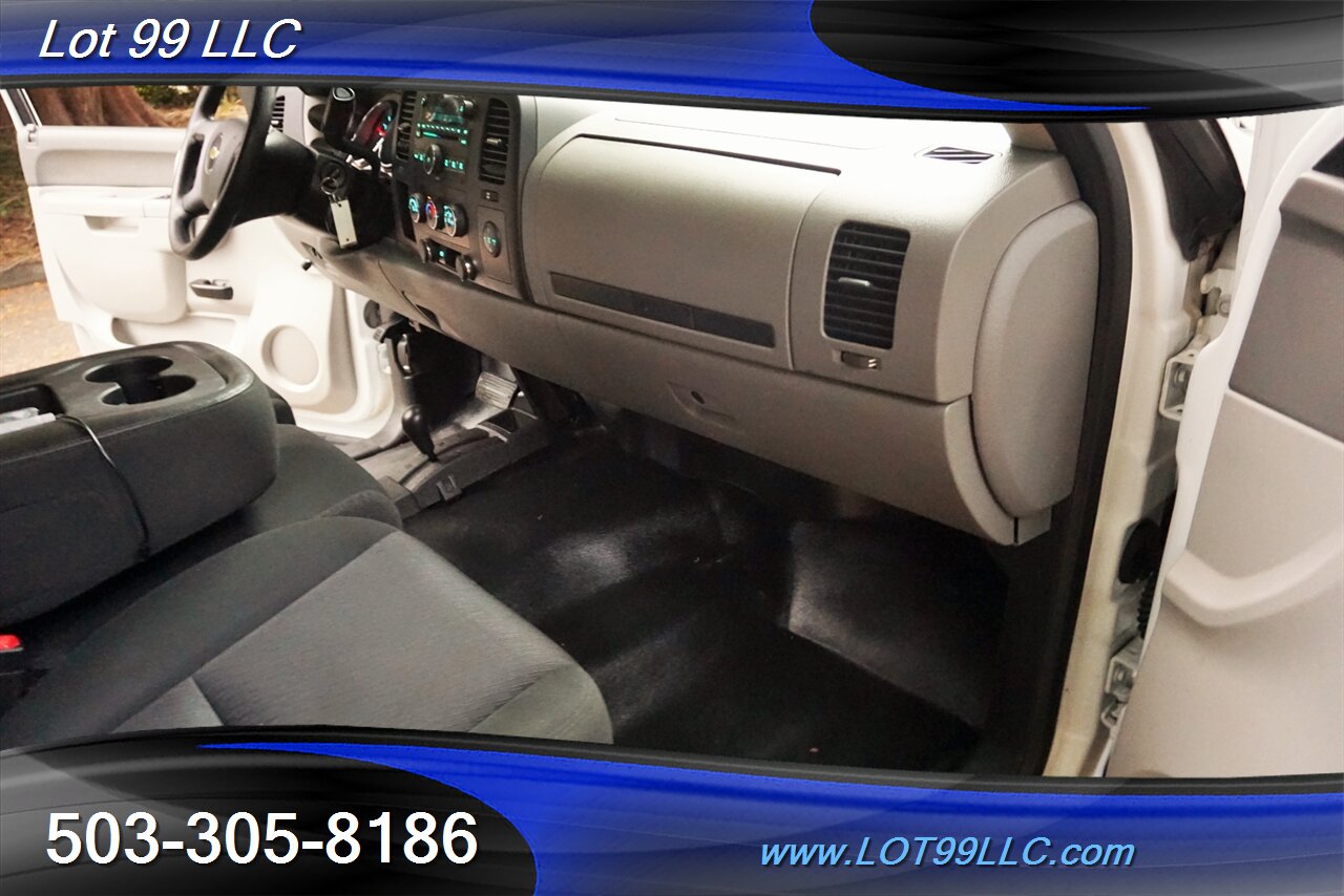 2013 Chevrolet Silverado 3500 Cew Cab 4x4 Dulley 6.6L Duramax FLAT BED - Photo 36 - Milwaukie, OR 97267